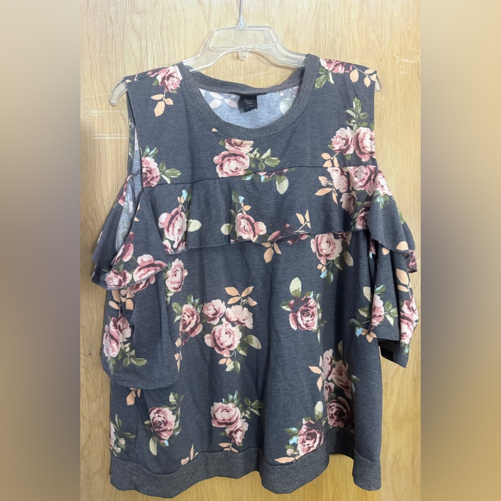 Ashley Stewart Gray Ruffled Short Sleeve Blouse